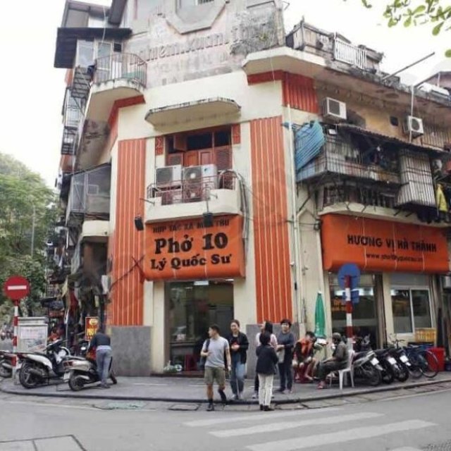 Pho Bo 10 Ly Quoc Su - Authentic Taste of Hanoi